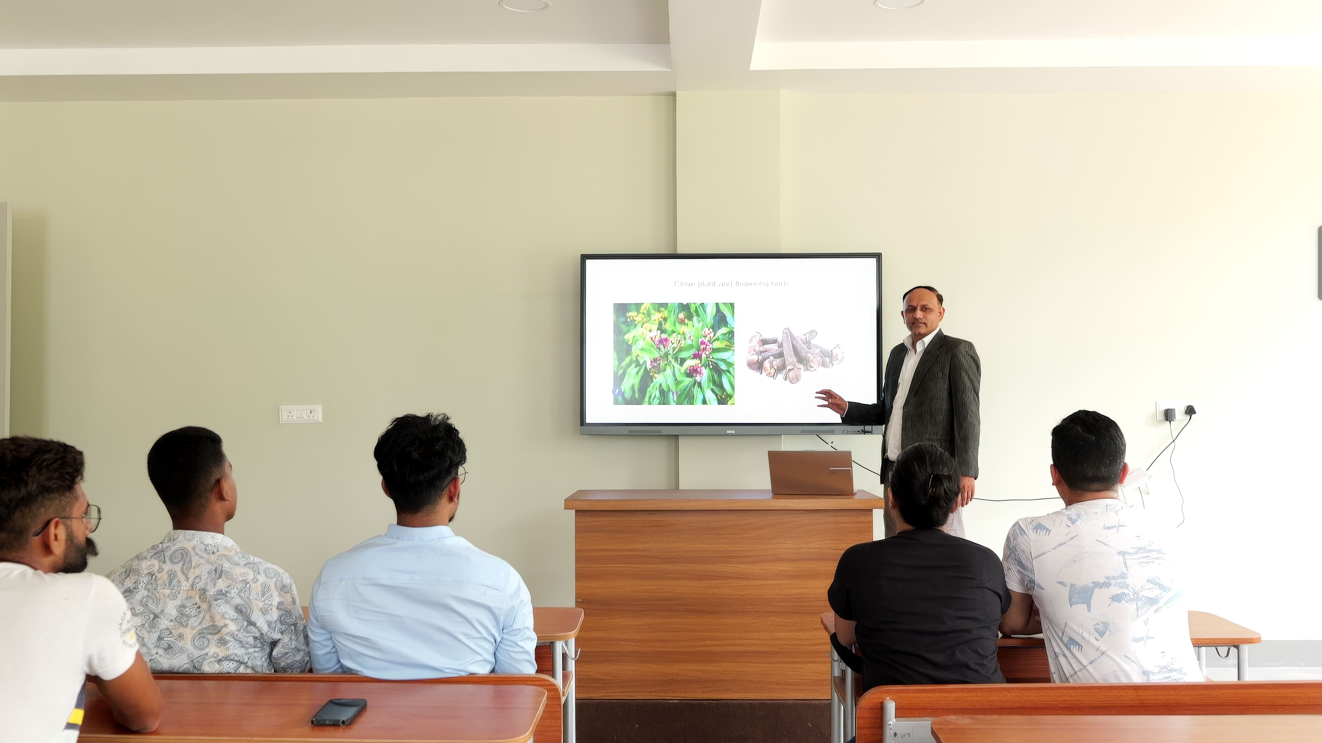 Pragjyotishpur University Guwahati Classroom photo 5